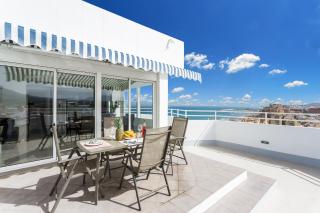 IMPRESIONANTE ATICO, PRIMERA LIINEA PLAYA, VISTAS AL MAR, piscina comunitaria - Fuengirola - 3