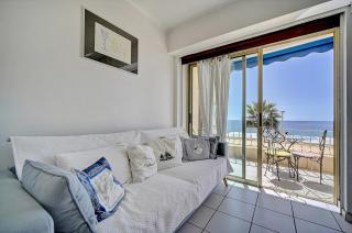CHARMANT 2 PIECES AVEC TERRASSE VUE MER l! A1B120 - Cannes - 9