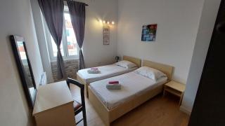 R&E Apartment - 3