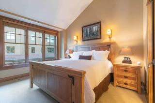 Iron Horse Lodge North 310 by East West Hospitality - Truckee - 2