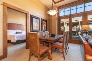 Iron Horse Lodge North 107 by East West Hospitality - 5