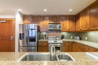 Iron Horse Lodge North 206 by East West Hospitality - 4