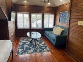 Eclectic Third Floor Apartment - Charleston - 0