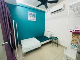 FADINI MUSLEEM Homestay Puncak Alam - 1