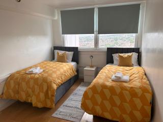 Bright Apartment - Plumstead - 7