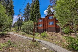 Ski Trails 4099 by East West Hospitality - Truckee - 3