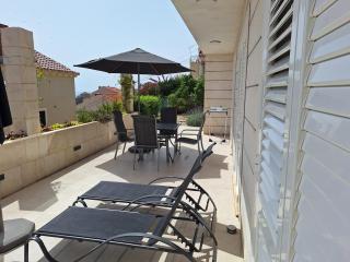 Elanza Villa - 8