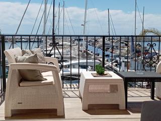 Sea front apartment in Puerto Banús - Marbella - 9
