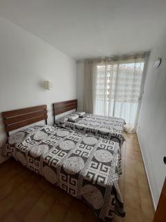 Piso reformado con terraza, piscina, 3 minutos de Playa de Fenals - Lloret de Mar - 8
