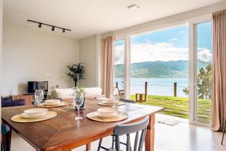 Casa na costeira com vista para o mar - 0