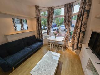 Cosy & Quiet Apartment in London - London - 3