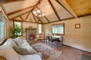 Tranquil Creekside Cabin in Dutch Country! - 7