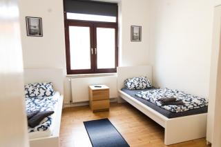 Geräumige Monteurs- und Ferienwohnung mit 3 Schlafzimmern, Balkon und voll ausgestatteter Küche - 0