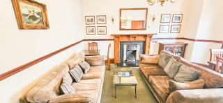 Melrose Villa 11 Bedroom House - 9