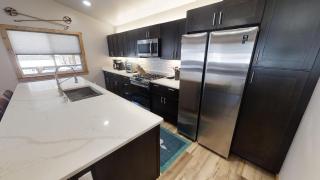 Red River Retreat - WiFi - Hot Tub - Fireplace - Washer - Dryer - Grill - 1