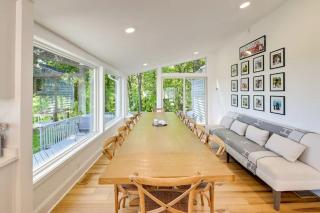 Hot Tub While Taking In Lake Front View - 5