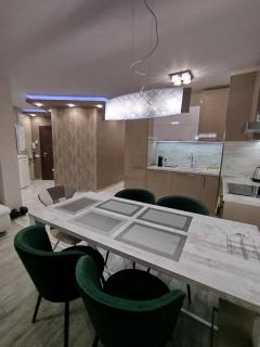 Red Fox Residence next to Paradise Mall - Sofia - 7