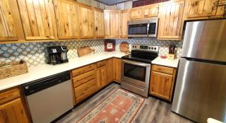 River Garden - Washer - Dryer - Fireplace - Satellite - WiFi - Near the River - Red River - 1