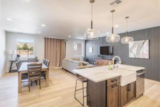 Hillcrest Poolside Retreat - Ivins - 9