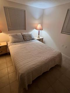 Small Cozy Home - Beverly Hills - 7