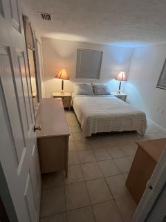 Small Cozy Home - Beverly Hills - 5