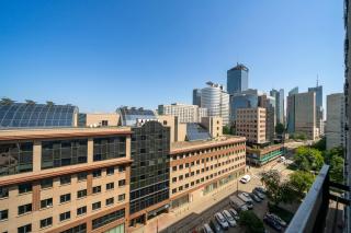 Hala Mirowska Apartment - 9th Floor, City View - by Rentujemy - Varsavia - 5