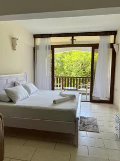 Golden Sun and Sand Studios - Diani Beach - 5