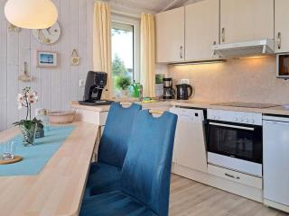 Two-Bedroom Holiday home in Grömitz 19 - Grömitz - 4