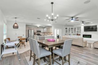 Boat House - Steps to Boat Ramp, Grill & 1 Mile to Beach - 7