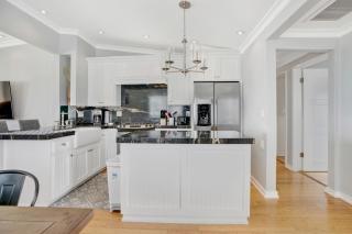 4805 Seashore Dr B - 2