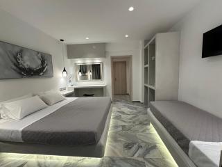 Aphrodite Hotel & Apartments - Ios Chora - 2