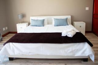 Hillside Villa - Featherbrooke - Krugersdorp - 2