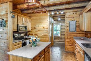 Rustic Retreat in Hickman on 160 Acres with Views! - 4