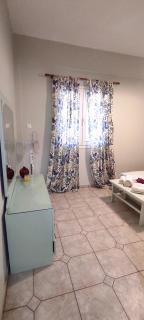 Dimitras 2 Bedroom Apartment - Kalamaki - 4