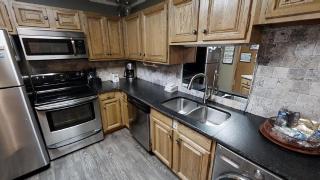 Rose Rock Mountain View - Pet Friendly - Fireplace - WiFi - Hot Tub - Washer - Dryer - Red River - 3