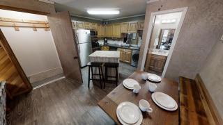 Rose Rock Mountain View - Pet Friendly - Fireplace - WiFi - Hot Tub - Washer - Dryer - Red River - 5