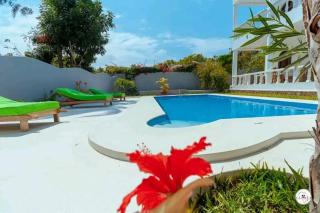 Mlima cottage - 1