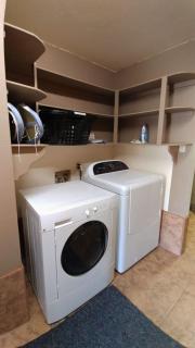 Running Bear River Lodge - Pet Friendly - On The River - Grill - WiFi - Cable - Washer - Dryer - Fireplace - Red River - 3