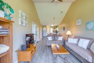 Resort Amenities Bright Condo in Myrtle Beach! - Myrtle Beach - 8