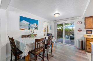New! Break at 208, walk to lake, park, downtown, hospital - pet-friendly - McCall - 5