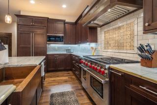 Suncadia 5 Bdrm Elegant Home near Golf Course, Covered Patio and Hot Tub - Cle Elum - 2