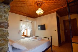 Aqueduct inn - 1