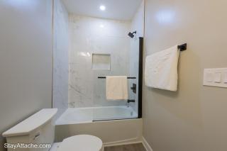 LUX 3BR Apartment in DC with Rooftop - Washington - 7