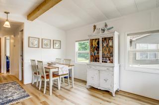 Breezy Ocean Pines Cottage with Patio and Pool Access! - 3