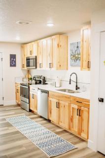 Creekside Cabin Juniper-stay with views near Lava - McCammon - 6