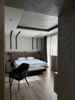 Zet Apartments - Bedroom & Bathroom - 2