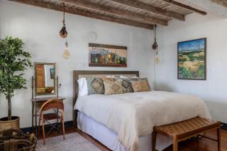 Historic Rumpel Kammer - Steps to Main - 0