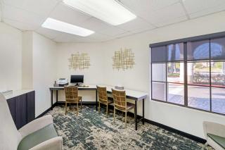 Best Western Posada Royale Hotel & Suites - Simi Valley - 1