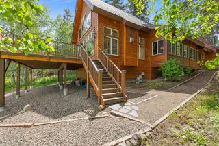 New! Cedar Chalet -on golf course, clubhouse access with gym, seasonal pool & hot tub - McCall - 6
