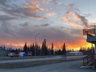 Kluane Park Inn - Haines Junction - 1